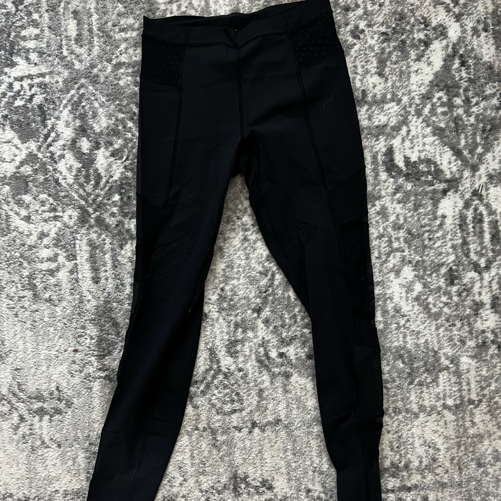 Lulu lemon mesh leggings